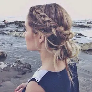 Messy Bun hairstyle