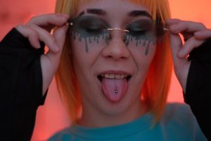 tongue piercing